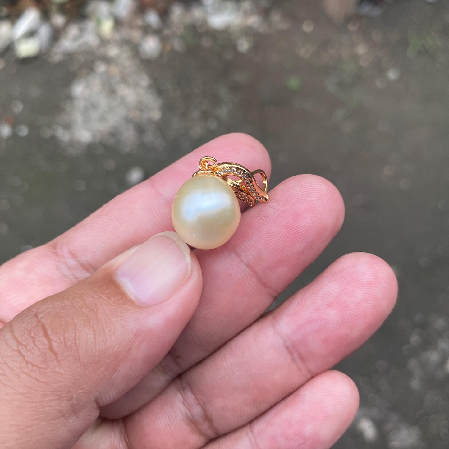 Real south sea pearl saltwater pearl seawater pearl Pendant ( NOV-5)