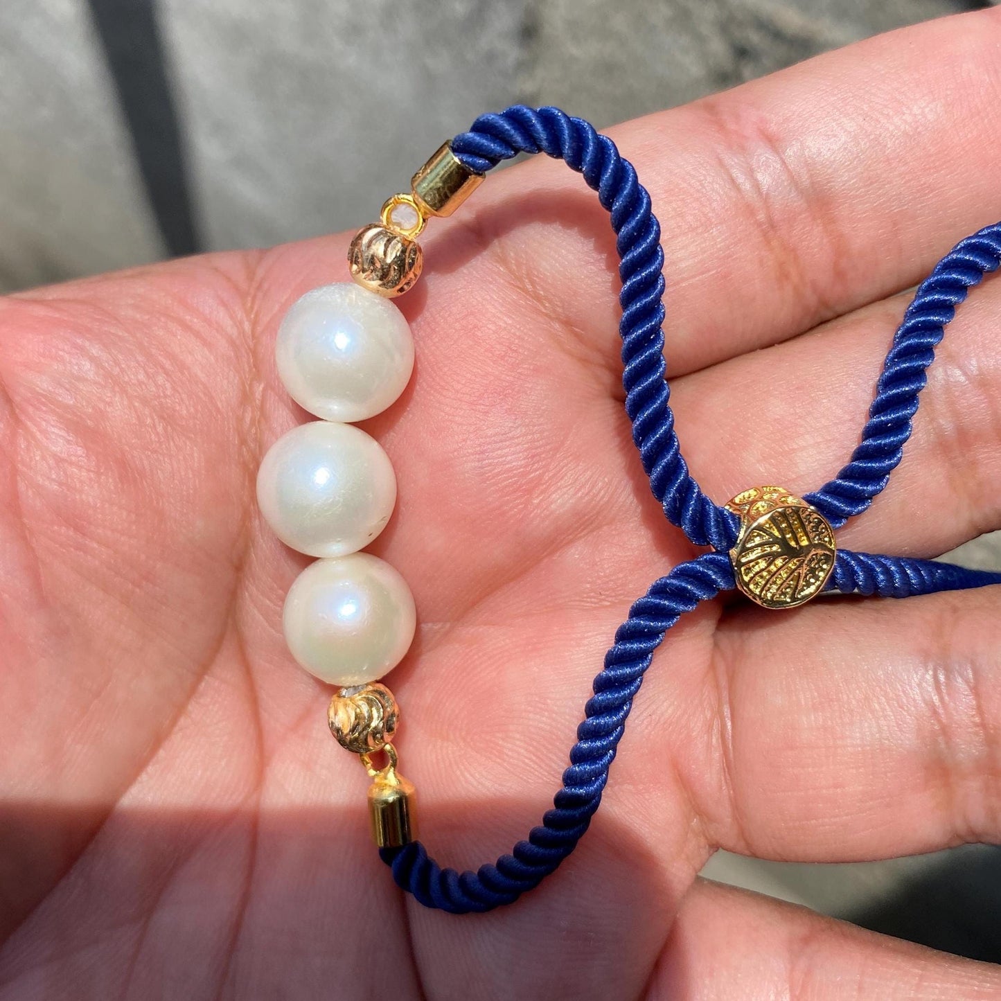 Bracelet with Real South Sea Pearl Seawater Saltwater Pearl (A)