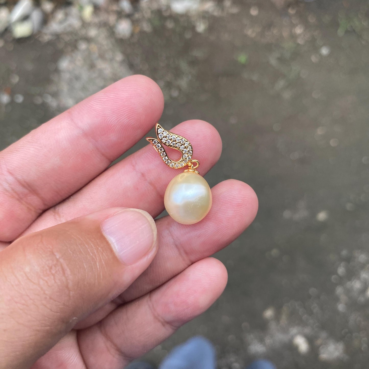 Real south sea pearl saltwater pearl seawater pearl Pendant ( NOV-5) BoZorX