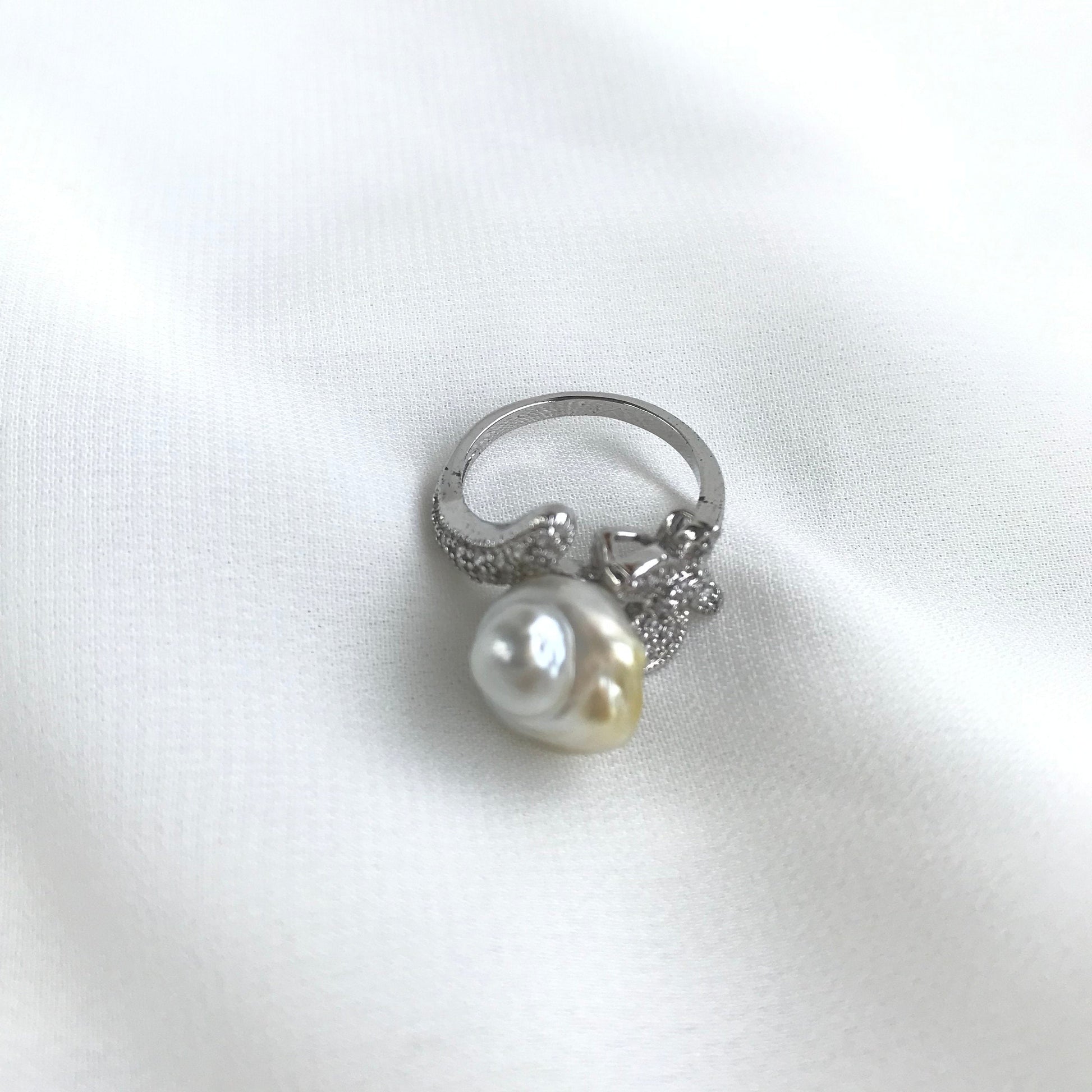 Southsea Seawater Saltwater Pearl Ring Size 7 (Rhodium 02) BoZorX