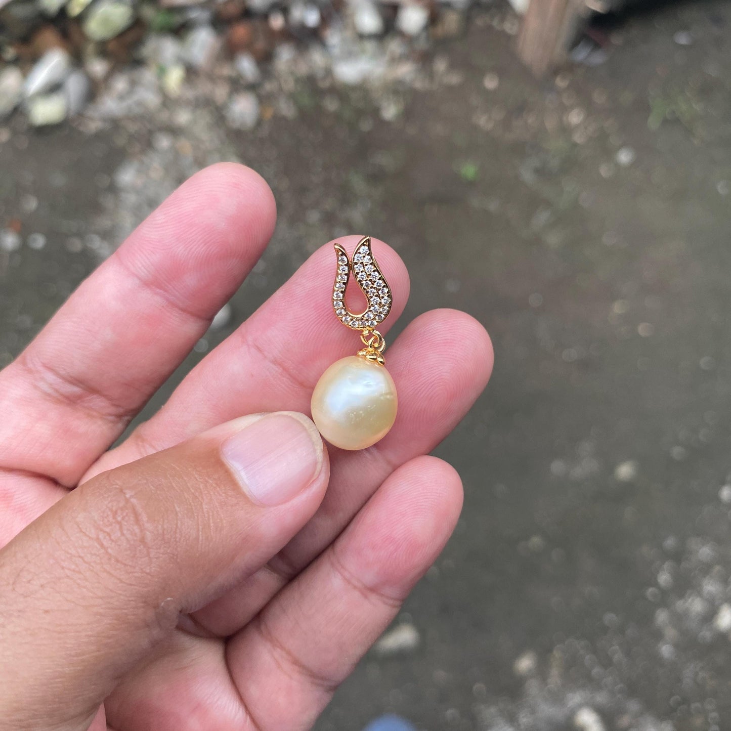 Real south sea pearl saltwater pearl seawater pearl Pendant ( NOV-5)