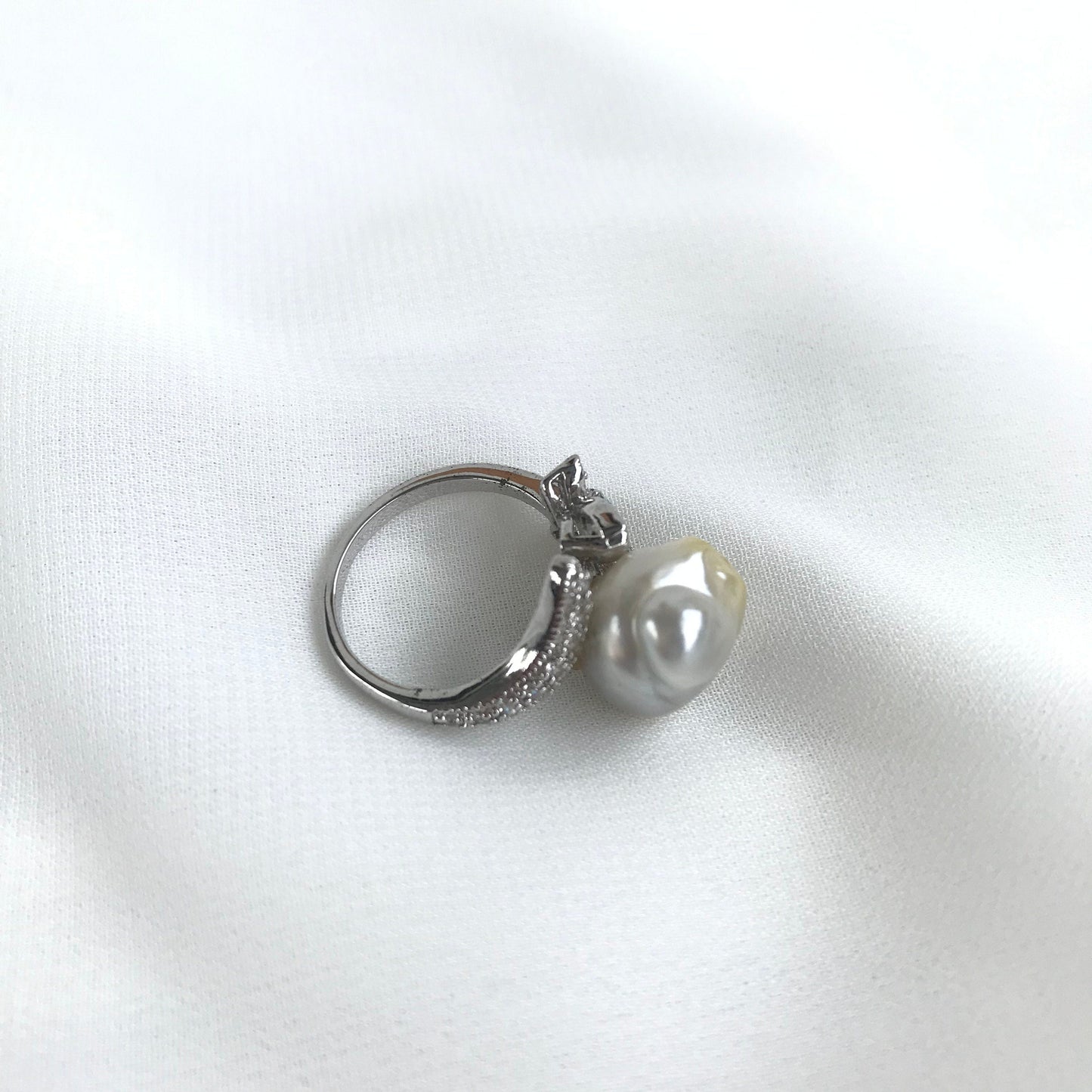 Southsea Seawater Saltwater Pearl Ring Size 7 (Rhodium 02) BoZorX